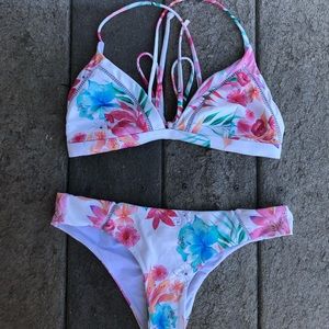 Rip Curl bikini!